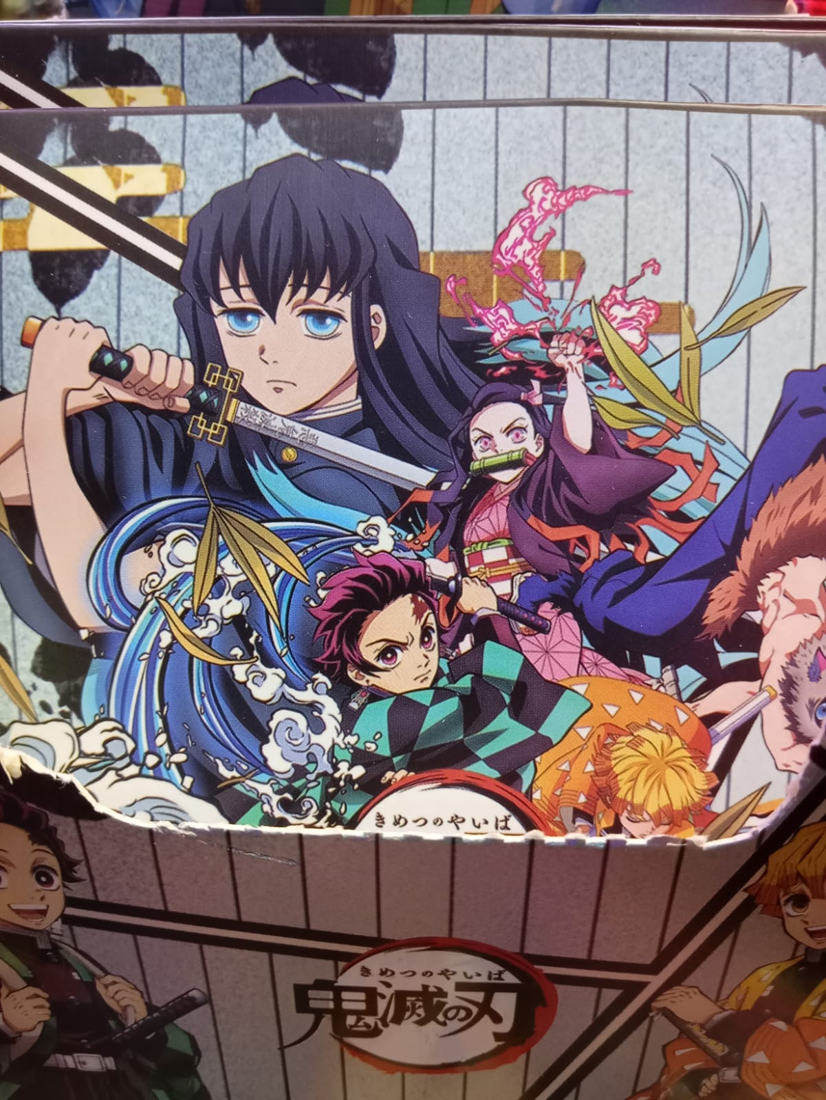 pins-ramdom-adrogue-anime-pinsdemonslayer